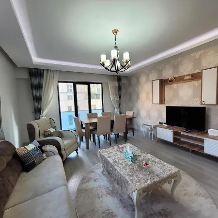 Heartwarming 3-br Apt W Wi-fi5acsplayground Istanboel