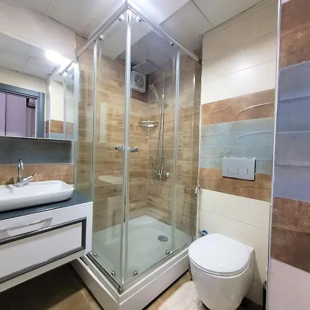 Appartamento Heartwarming 3-br Apt W Wi-fi5acsplayground Provincia di Istanbul